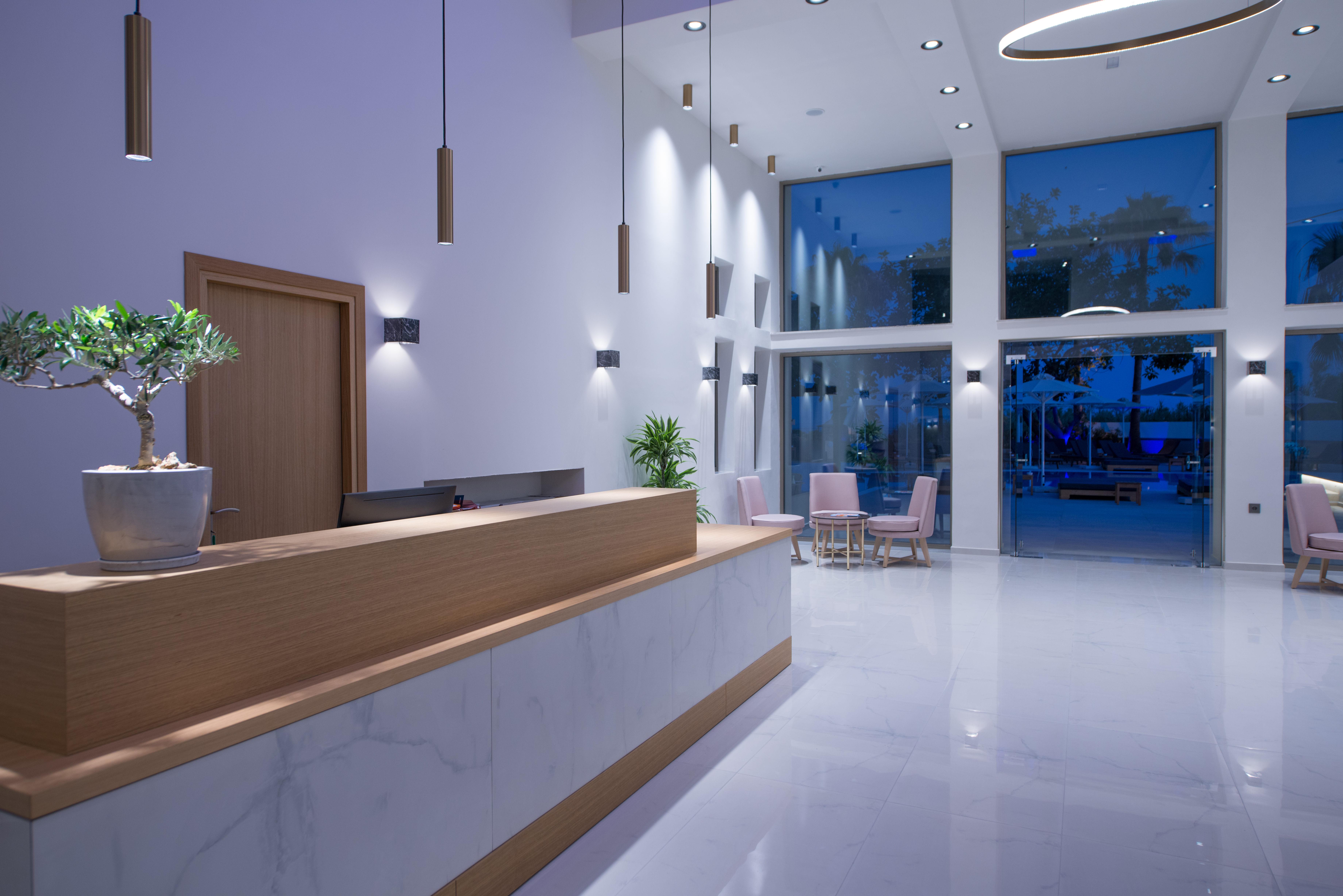 Imperial Palace Adults Only Pigianos Kampos  ภายนอก รูปภาพ