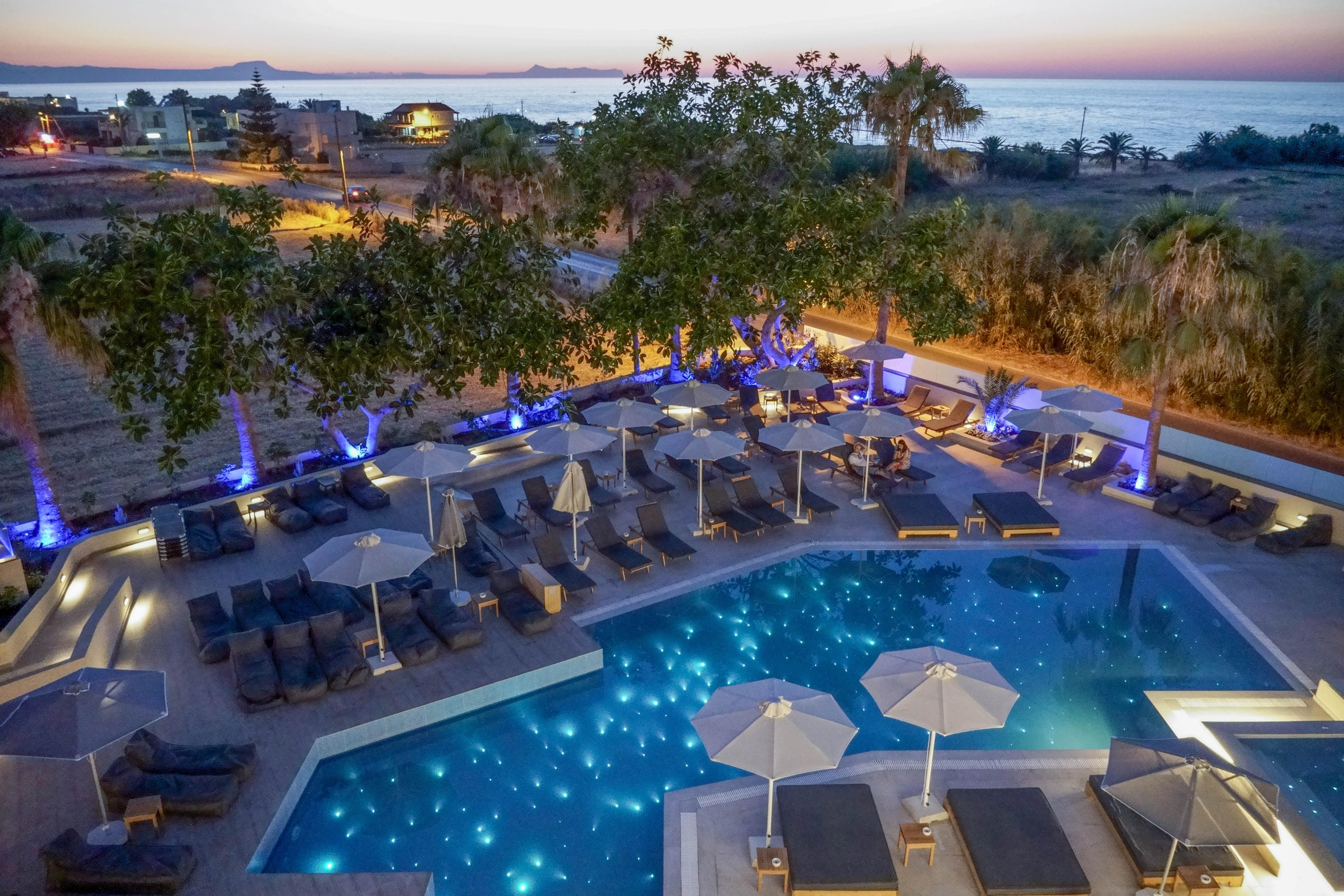 Imperial Palace Adults Only Pigianos Kampos  ภายนอก รูปภาพ