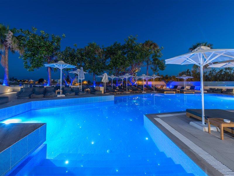 Imperial Palace Adults Only Pigianos Kampos  ภายนอก รูปภาพ